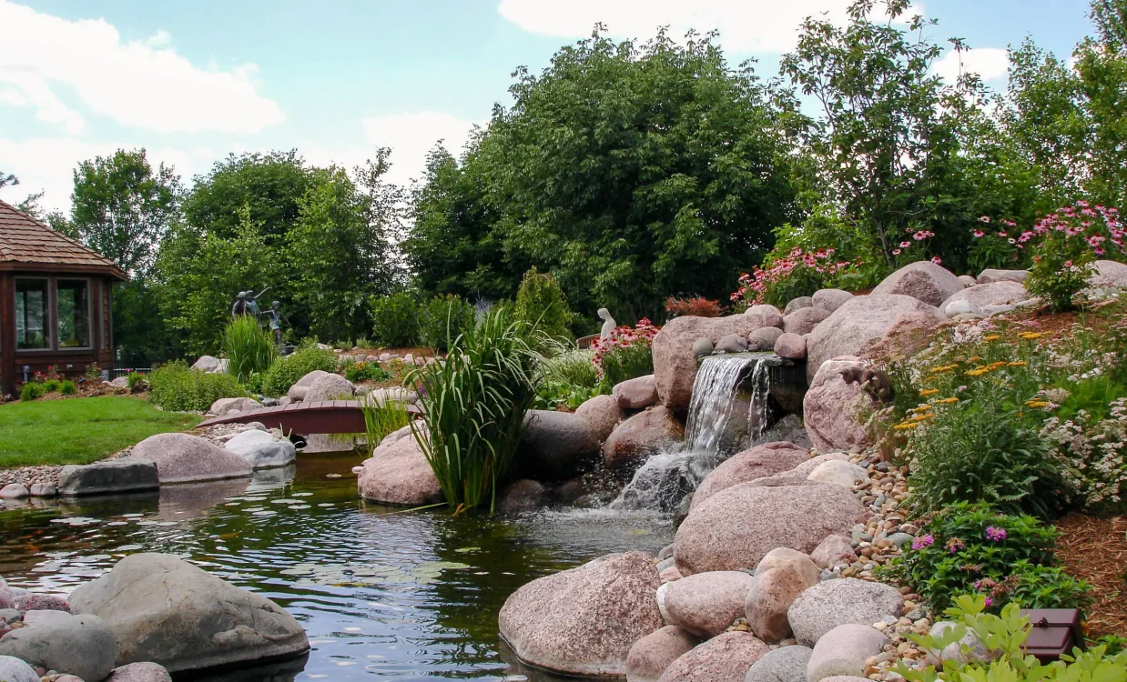 Bloomington, IL Commercial Landscaping Company