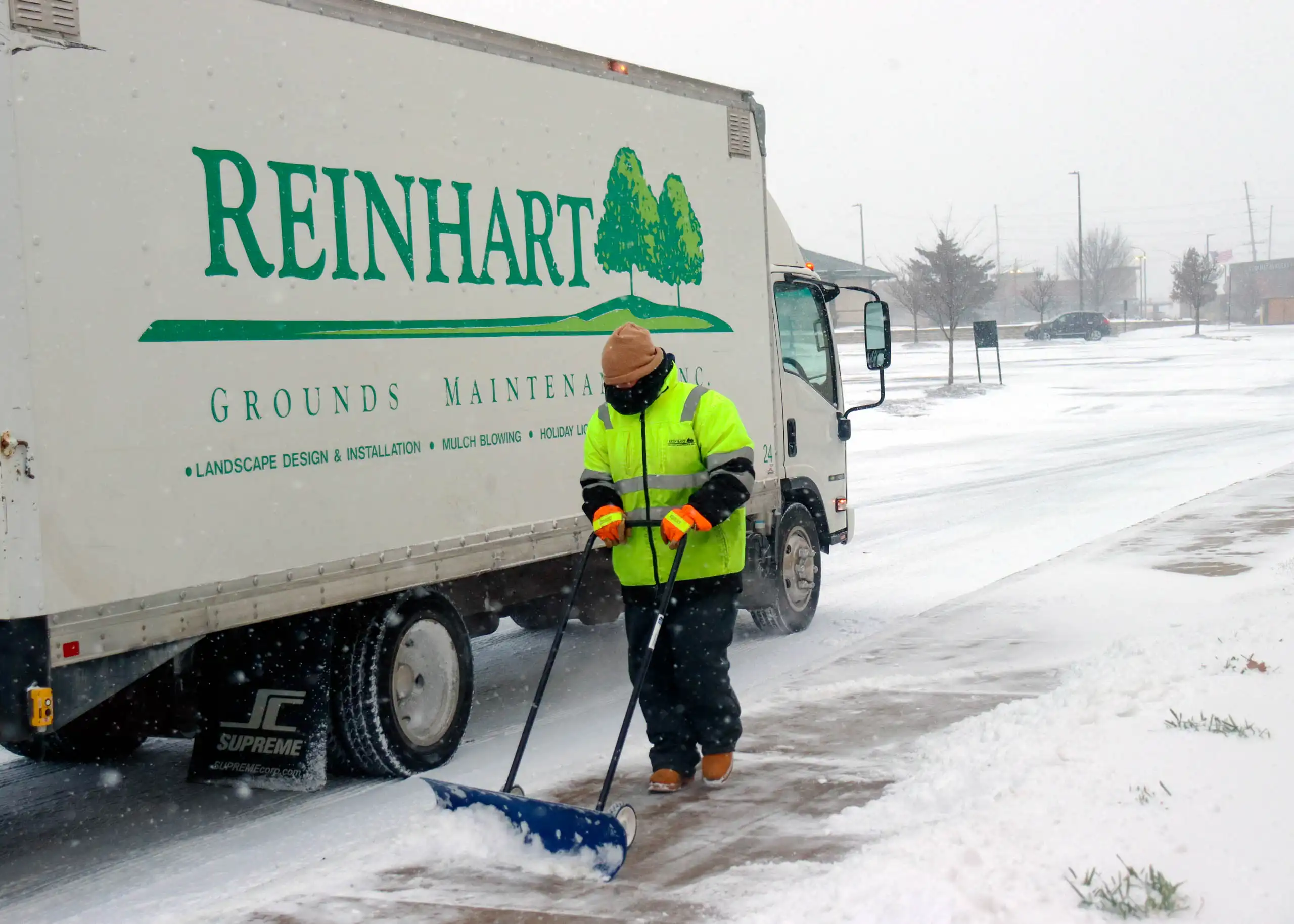 Bloomington, IL Commercial Snow Removal Company